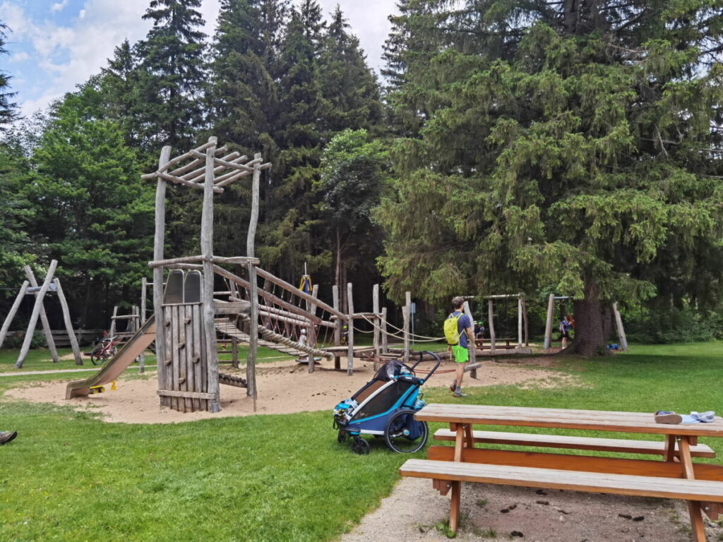  Spielplatz Schliersee - der Josefsthal Spielplatz liegt auf unserer Wanderung